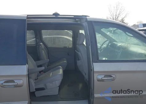 2006 Chrysler Town & Country Touring z USA, uszkodzony, nr VIN 2A4GP54L46R651734